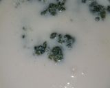 A picture of step 2 of Bathua raita.