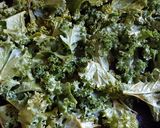 Foto del paso 2 de la receta: Chips de kale