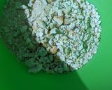 A picture of step 1 of Homemade onion stuffing for roast chicken.