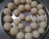 रवा गुलाबजाम (rava gulabjamun recipe in marathi) रेसिपी स्टेप 3 फोटो