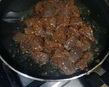 A picture of step 3 of Tawa fry mutton kaleji.