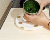 A picture of step 1 of Palak(Spinach) Masala Puri.