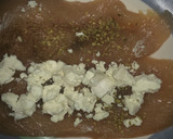 Foto del paso 2 de la receta: Pechuga de pollo abrigada rellena de queso de cabra