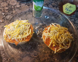 Foto del paso 3 de la receta: Pizza de pan de sobrasada y miel