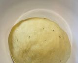 Une image de l'étape 2 de Ravioles au poulet et au pesto.