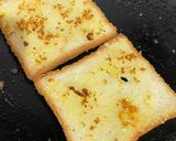 A picture of step 4 of Chilli Garlic Bread.