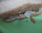A picture of step 2 of Brown bread spicy sandwich.