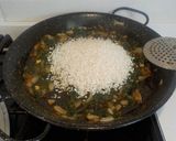 Foto del paso 14 de la receta Paella al HORNO de espinacas y gamba pelada