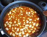 Foto del paso 5 de la receta: Guiso de judiones con cochino y alcachofas fritas