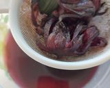 Foto langkah ke 3 dari resep Sirup Rosela Pandan.