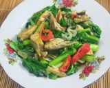 Foto langkah ke 6 dari resep Tumis Sawi Hijau Pindang Cuek.