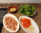 Foto del paso 1 de la receta: Quinoa con pavo y espinacas