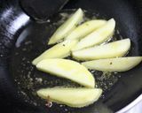 A picture of step 2 of Lau Ilish (Hilsa Fish cooked with Bottle Gourd - Bengali Style).