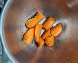 Foto del paso 1 de la receta: Minitartitas de pollo y zanahorias