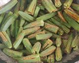 भरवां भिंडी (bharwa bhindi recipe in Hindi) रेसिपी चरण 1 फोटो