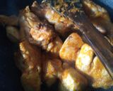 Foto langkah ke 5 dari resep Semur pedas ayam telor.