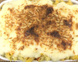 Foto del paso 6 de la receta: Macarrones con sofrito y bechamel gratinados al horno