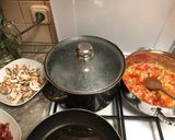 Harcsapaprikás bakonyi módra túrós csuszával recept fázis 2 fotója