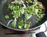 तिरंगा पुलाव (tiranga pulaw recipe in marathi recipe in marathi) रेसिपी स्टेप 3 फोटो 