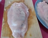 Foto del paso 2 de la receta: Escalopes de pechuga de pollo rellena de queso jamón y champiñón