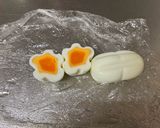 A picture of step 4 of Kawaii (Lovely) Flower Egg.