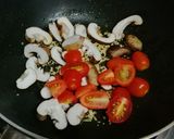 รูปขั้นตอนการทำที่ 3 ของ กุ้งผัดครีมซอส