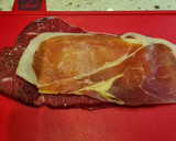 Foto del paso 2 de la receta: Rollitos de ternera en salsa de pimientos