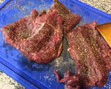 Foto del paso 1 de la receta: Bistec de lomo liso más cebolla
