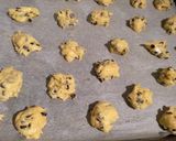 Φωτογραφία βήματος 6 της συνταγής Cookies με σοκολάτα λευκή και μαύρη