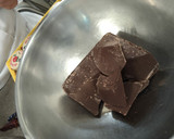 Foto del paso 3 de la receta: 🍫Bombones 🌰de chocolate rellenos 😋