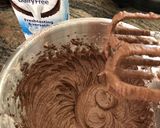 Φωτογραφία βήματος 4 της συνταγής Triple chocolate cake