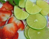 Hình bước làm 2 của món Soda dâu tây