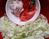 รูปขั้นตอนการทำที่ 2 ของ ผัดผักกาดขาวใส่หมูสามชั้น 🥬🐷