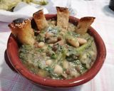 Foto del passaggio 5 della ricetta Zuppa di legumi con borragine