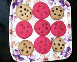 कलरफुल चोको चिप्स कुकीज (colorful choco chips cookies recipe in marathi) रेसिपी स्टेप 5 फोटो 
