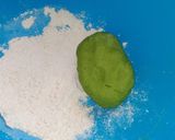 A picture of step 4 of Spinach paratha(palak paratha).