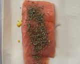 Foto del paso 4 de la receta: Hojaldre de salmón en salsa de mostaza y miel