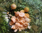 Foto del paso 1 de la receta: Huevos rellenos de champiñones y anchoas
