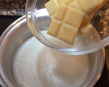 Foto del paso 5 de la receta: Bizcocho de almendras y chocolate blanco