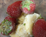 Foto del paso 1 de la receta: Helado casero de plátano y fresa