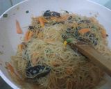 Foto langkah ke 3 dari resep Bihun Jamur.