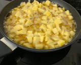 Foto del paso 2 de la receta: Tortilla de patata con bacon