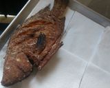 Foto del paso 4 de la receta: Mojarra frita con ajillo y mantequilla al limón