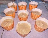 Foto langkah ke 2 dari resep Cupcake kukus coklat ceria.