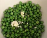 A picture of step 2 of Smashed peas on toast.