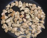 A picture of step 5 of Pasta salad with herb chicken (cestovinový šalát s kuracím mäsom).