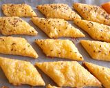 Réteges sajtos-sós aprósüti recept fázis 3 fotója