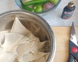 Foto del paso 1 de la receta: Chilaquiles a la maribel (verdes)