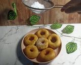 Foto langkah ke 6 dari resep Donat Empuk Enaak #321.
