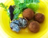Foto del paso 8 de la receta: Croquetas de calamares en su tinta 🦑